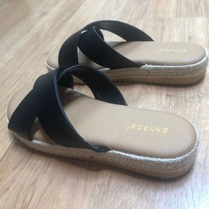 Bamboo Brand, Slider Shoes. Almost New Condition